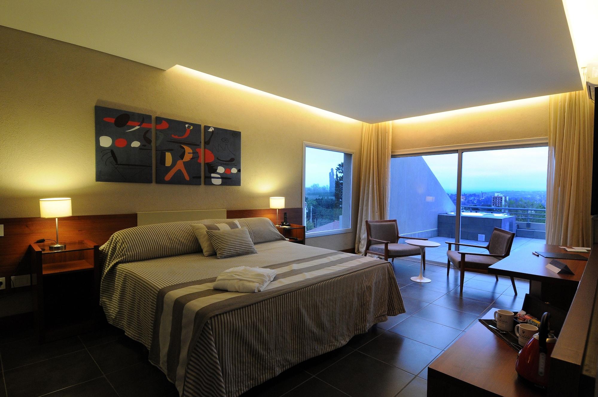 Pinares Panorama Suites, Spa & Convention Center Villa Carlos Paz Exterior foto
