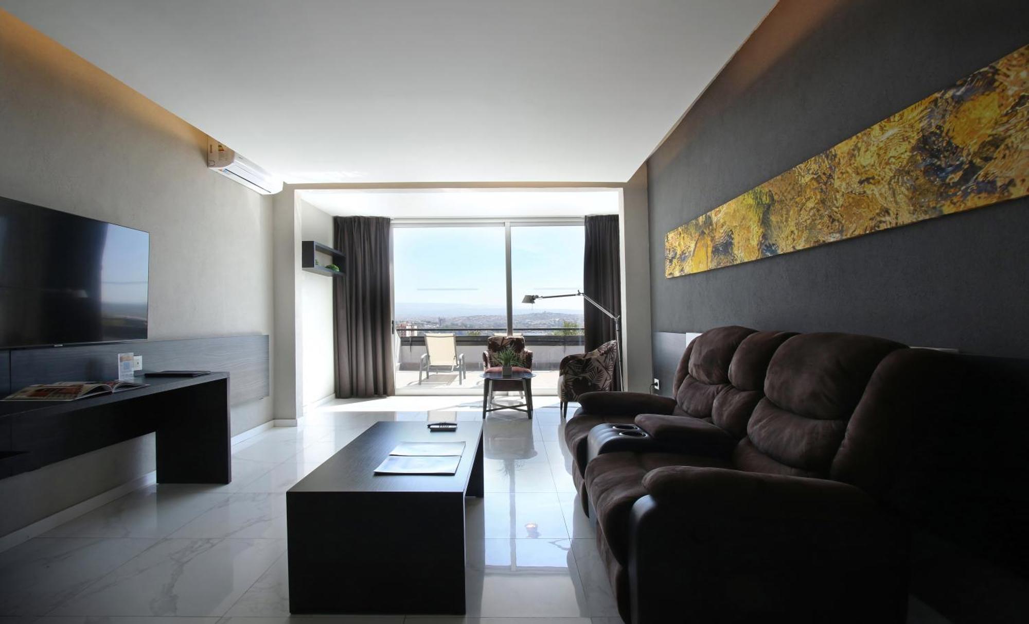 Pinares Panorama Suites, Spa & Convention Center Villa Carlos Paz Exterior foto
